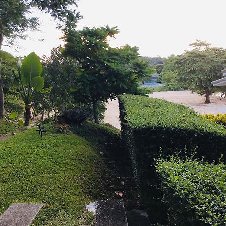Koh Sirey Beachfront Pool Villa Пхукет Экстерьер фото