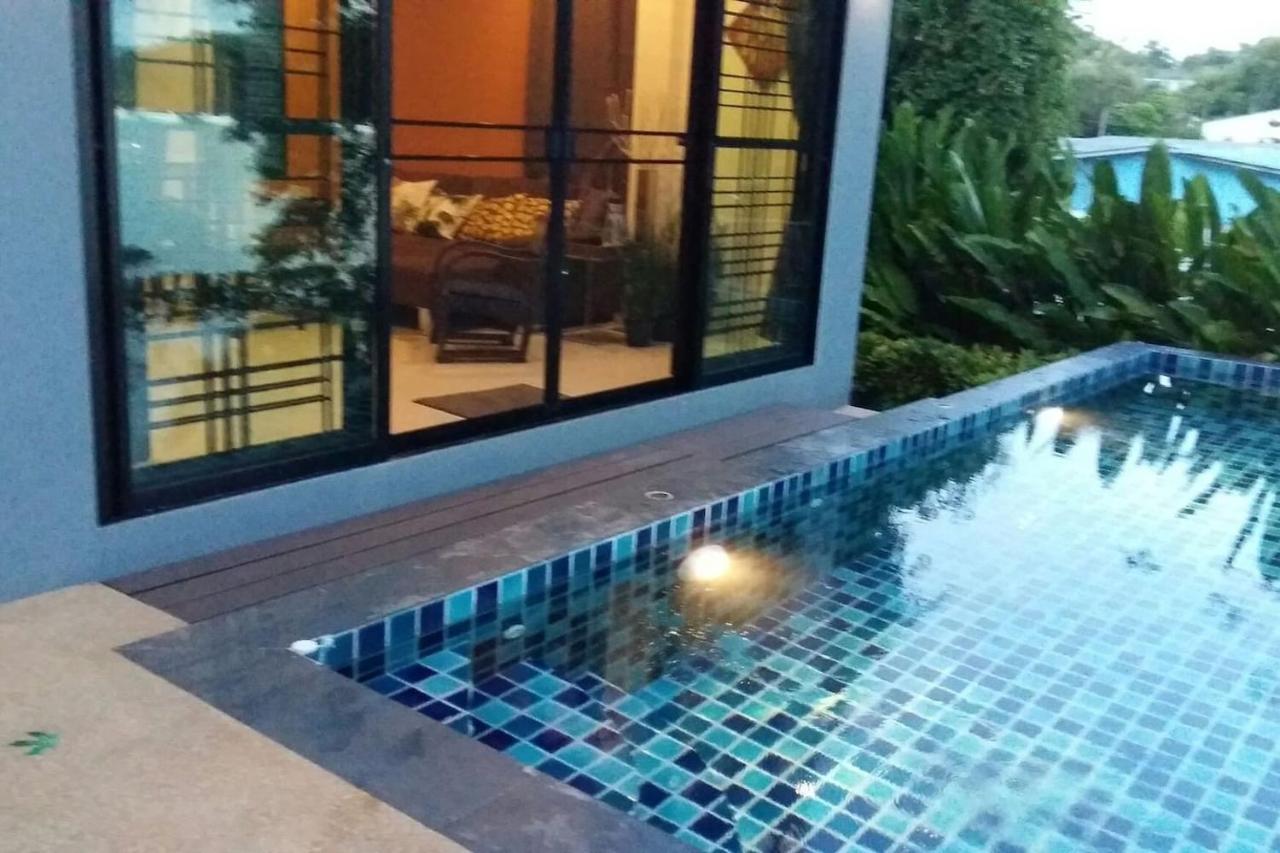 Koh Sirey Beachfront Pool Villa Пхукет Экстерьер фото