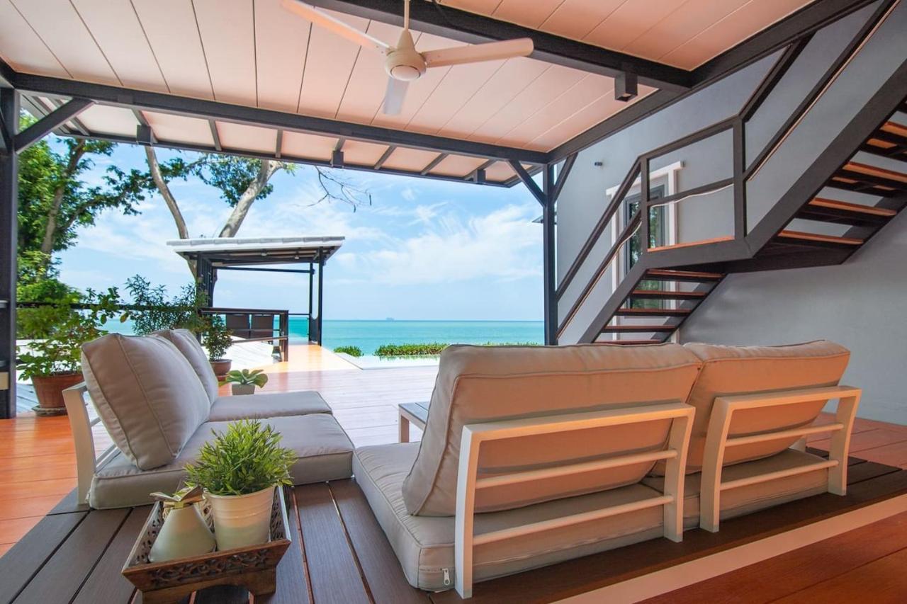 Koh Sirey Beachfront Pool Villa Пхукет Экстерьер фото