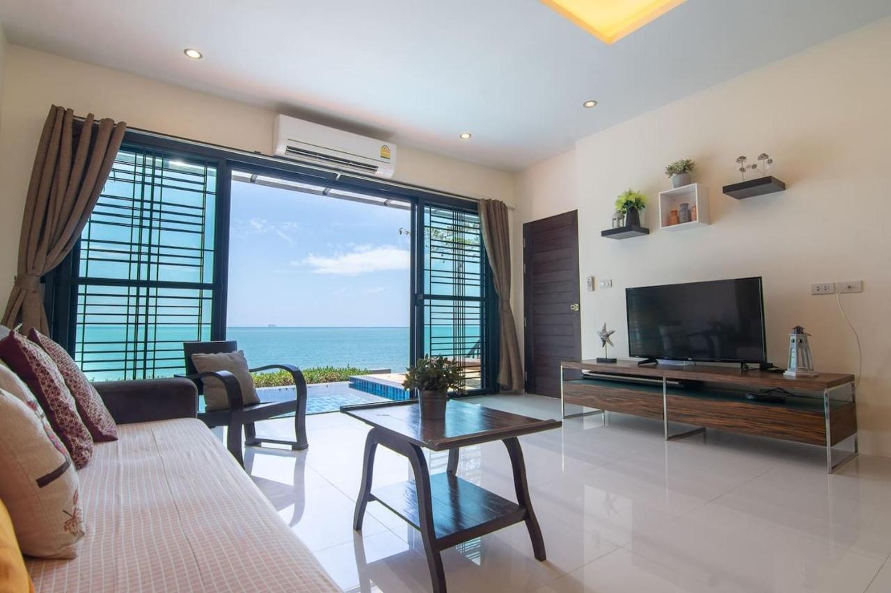 Koh Sirey Beachfront Pool Villa Пхукет Экстерьер фото