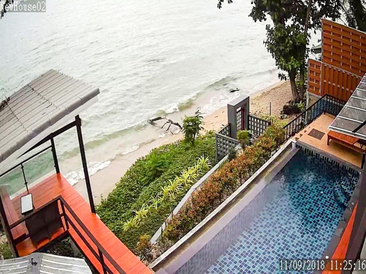 Koh Sirey Beachfront Pool Villa Пхукет Экстерьер фото